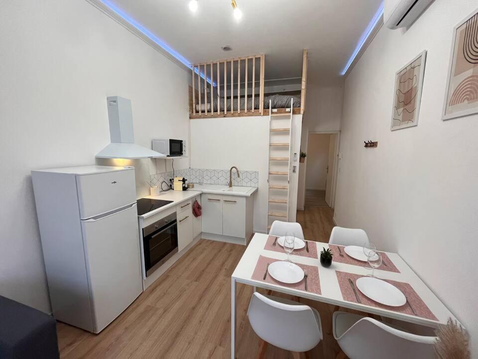 Montsejour - Logement Climatise Netflix, Mezzanine 카르카손 외부 사진